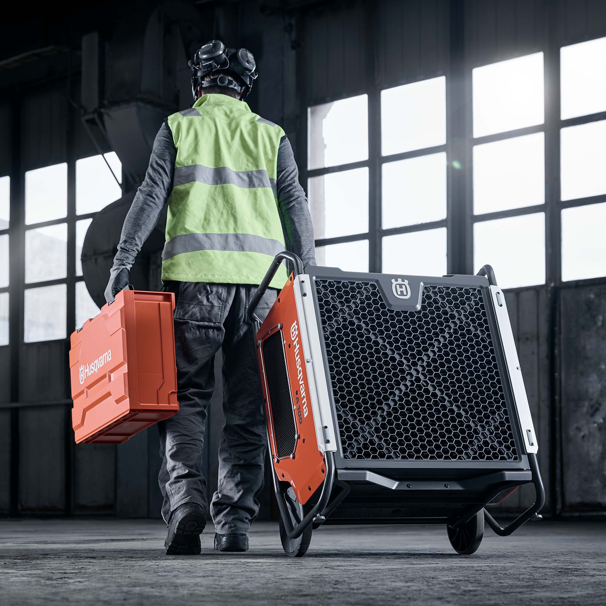 Husqvarna A100 Bau-Luftreiniger Set mit Transportkoffer auf