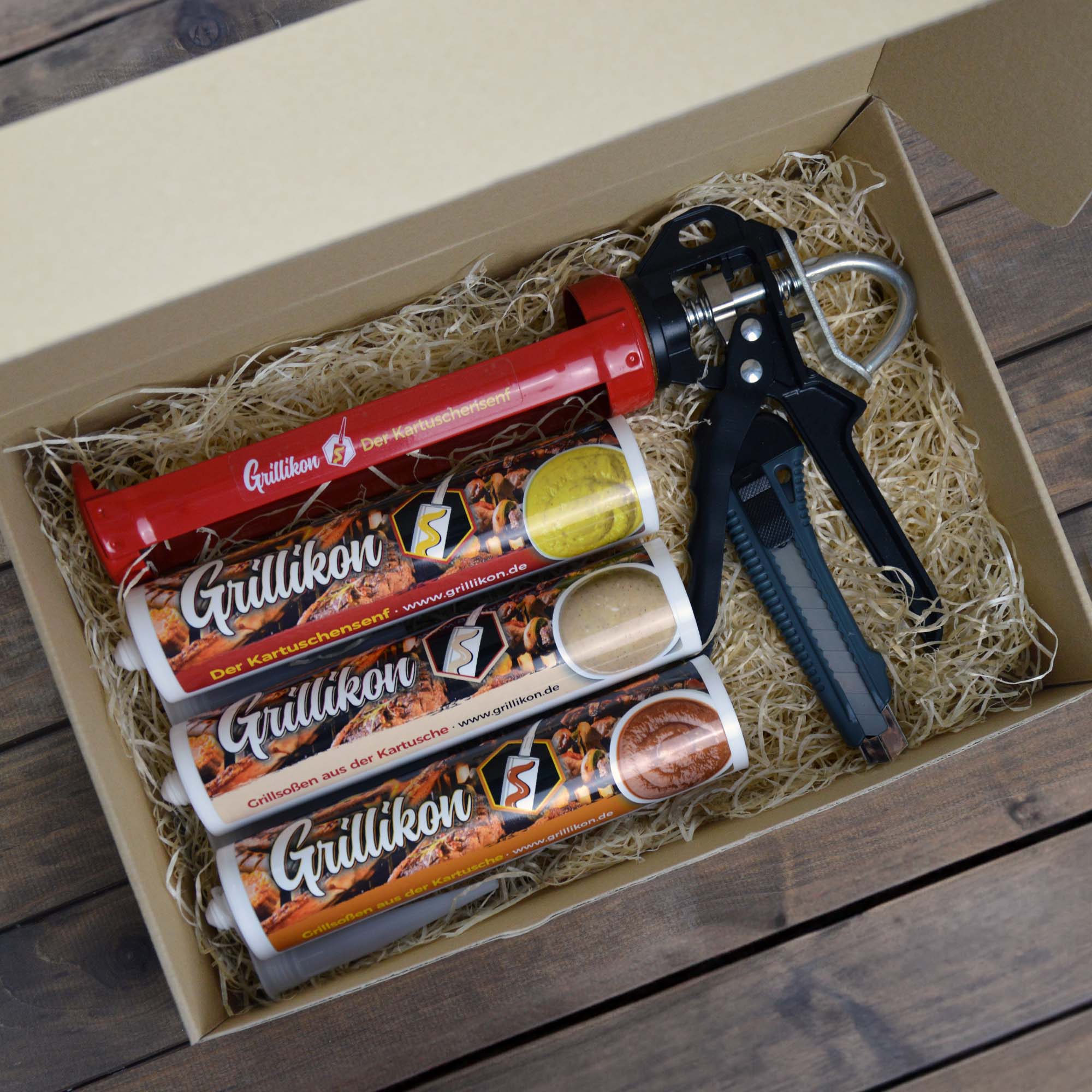 1fV08kWlZKCeYc Grillikon Geschenkset „Lehrling“ 3x Mix in 300 ml Kartusche