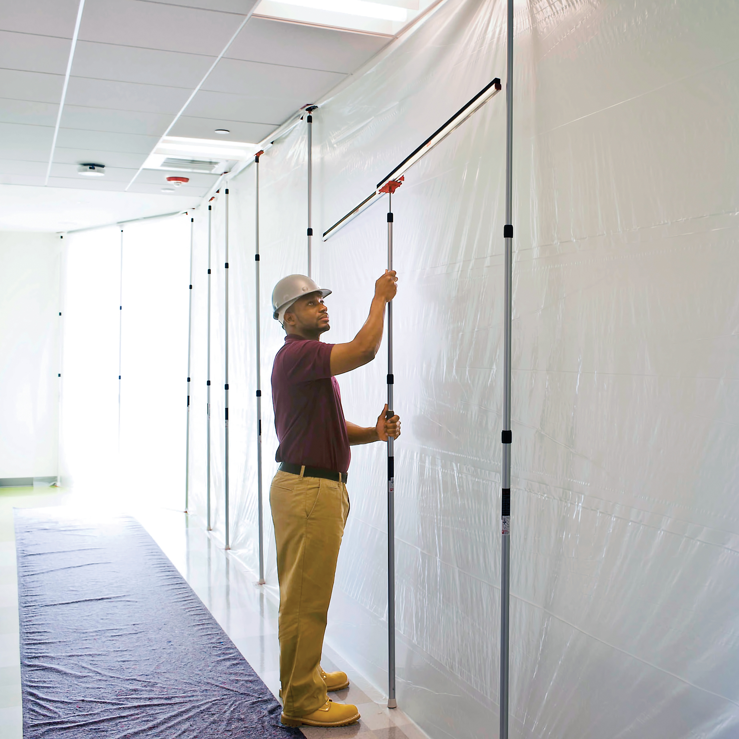 ZipWall_SPN_span_with_SLP_RGB_raising_commercial_sq Staubschutzwand Zipwall Aluminium Dichtschienen mit Schaumleiste 2er Set