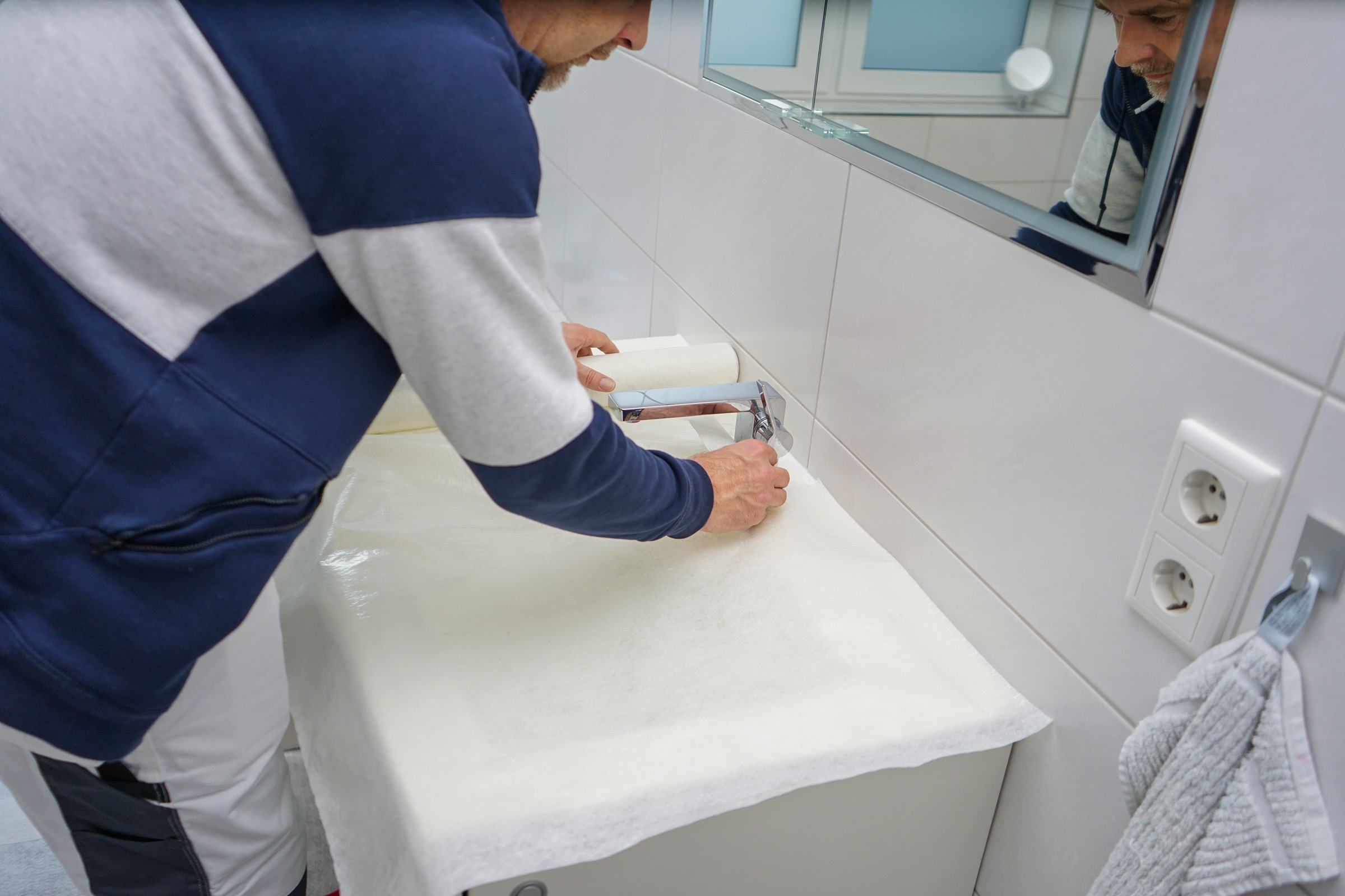 zero-dust-abdeckvlies-selbsthaftend-1-x-50-m-mit-folienoberseite-180-g-treppturbo180-100-zd-50100-_6S6bXJTfD6Afxh