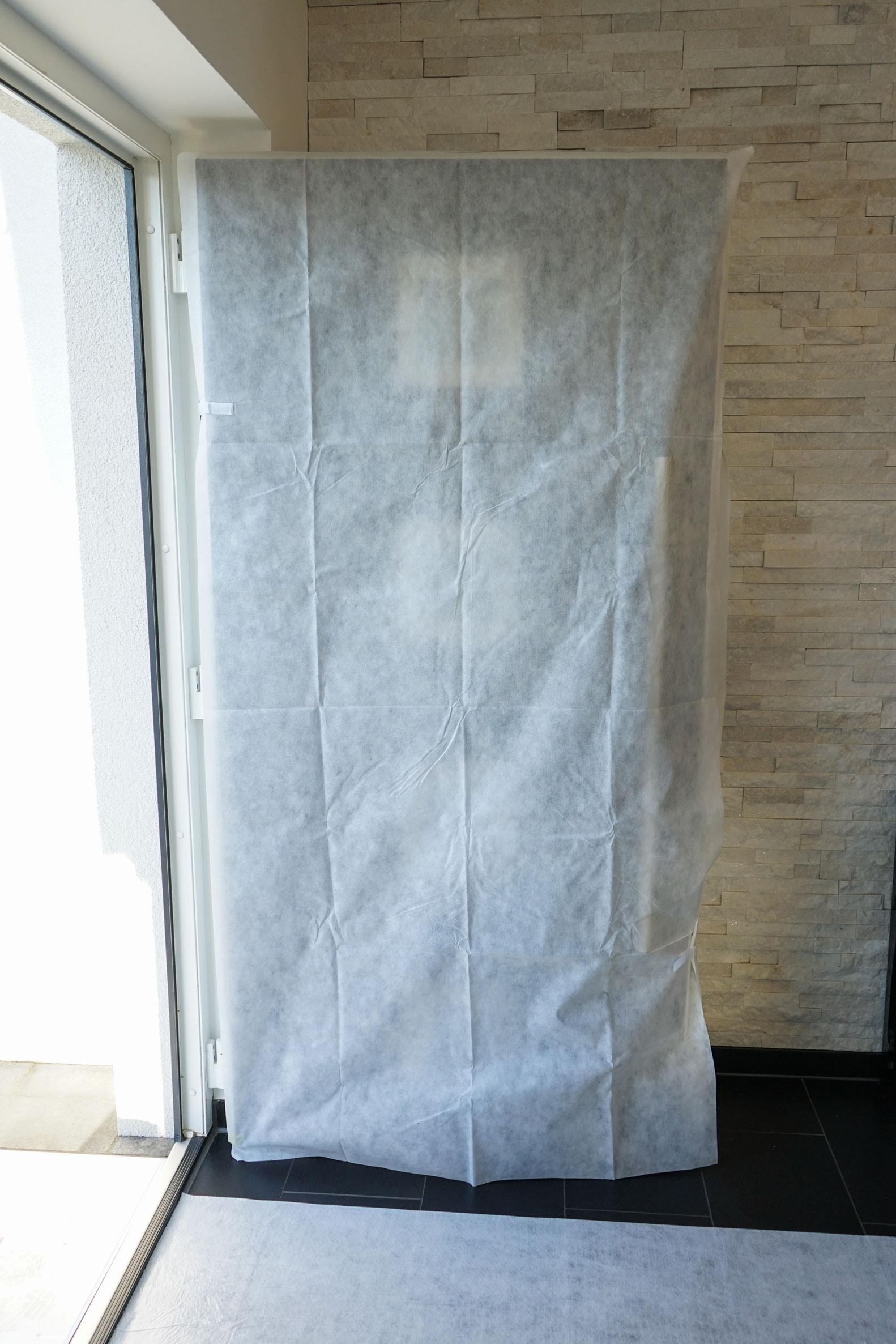 zero-dust-abdeckhaube-fuer-tuerfluegel-110-cm-x-205-aus-vlies-zd-tfah-_5